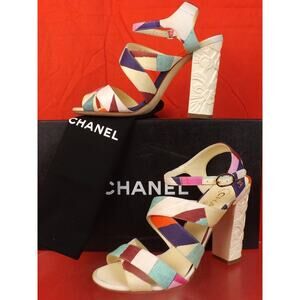 NIB CHANEL G31467 MULTI COLOR CANVAS METAL CC LOGO FLOWERS HEEL SANDALS PUMPS 38